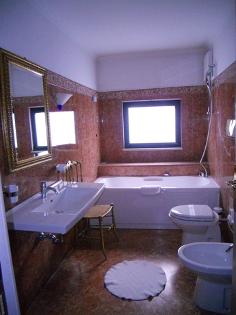 Imagen de la habitación del Hotel Mancini Park. Foto 8