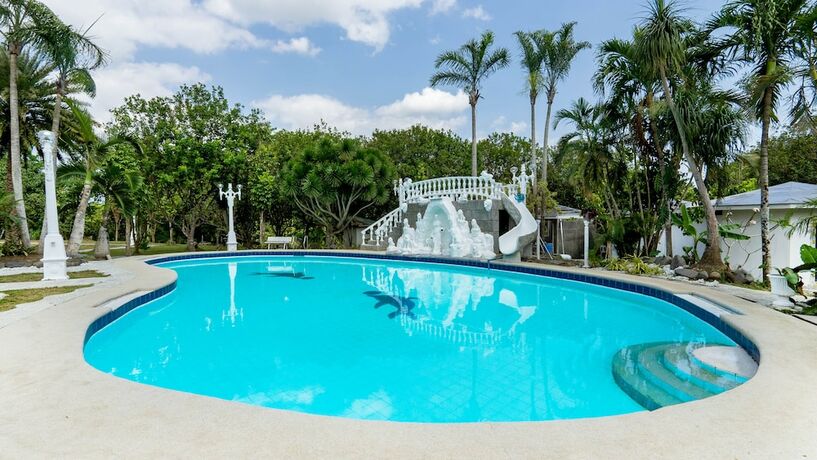 Imagen general del Hotel Mancion Bakasyunan Resort San Pablo. Foto 12