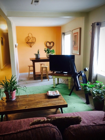 Imagen de los interiores del Hotel Mancos Inn. Foto 18