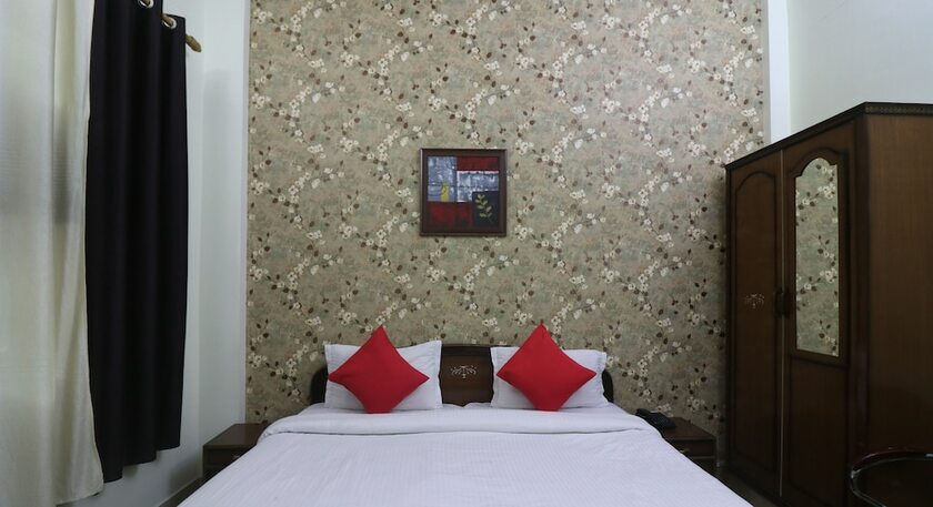 Imagen de la habitación del Hotel Mandakini. Foto 18