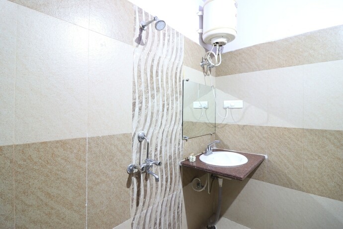 Imagen general del Hotel Mandakini, Pauri. Foto 6