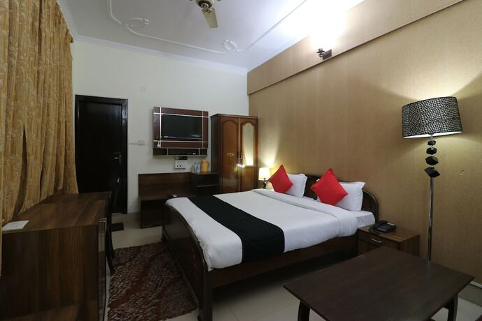 Imagen de la habitación del Hotel Mandakini, Pauri. Foto 17