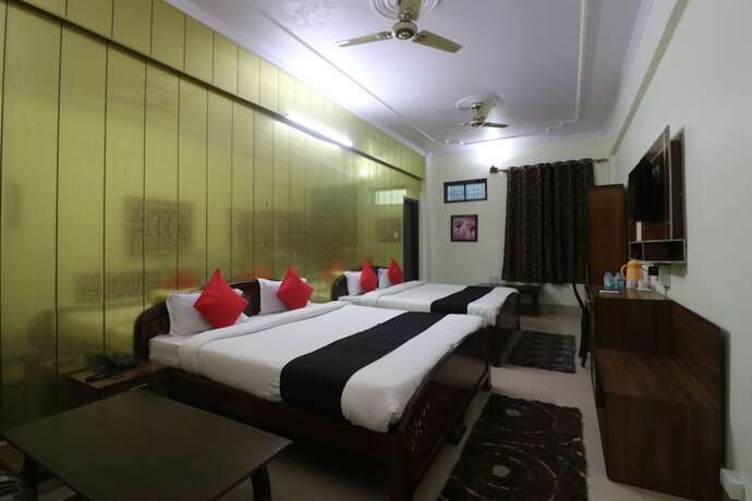 Imagen de la habitación del Hotel Mandakini, Pauri. Foto 19