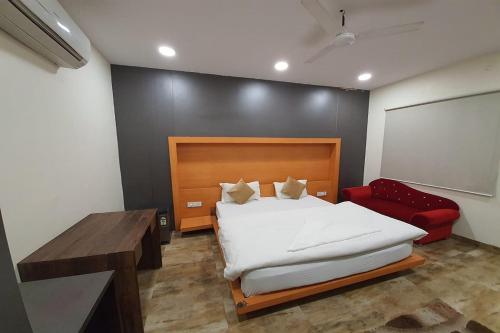 Imagen general del Hotel Mandakini Royale. Foto 13
