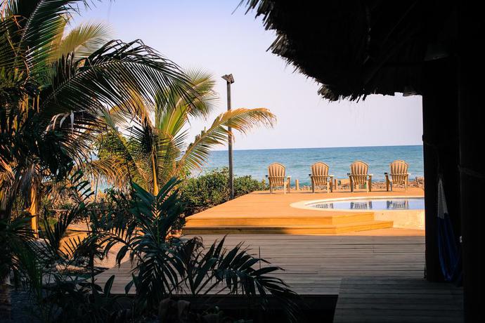 Imagen de la piscina del Hotel Mandala Eco Villas. Foto 9