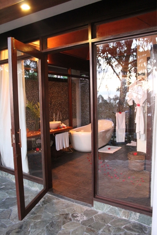 Imagen de la habitación del Hotel Mandala Spa And Villas. Foto 8