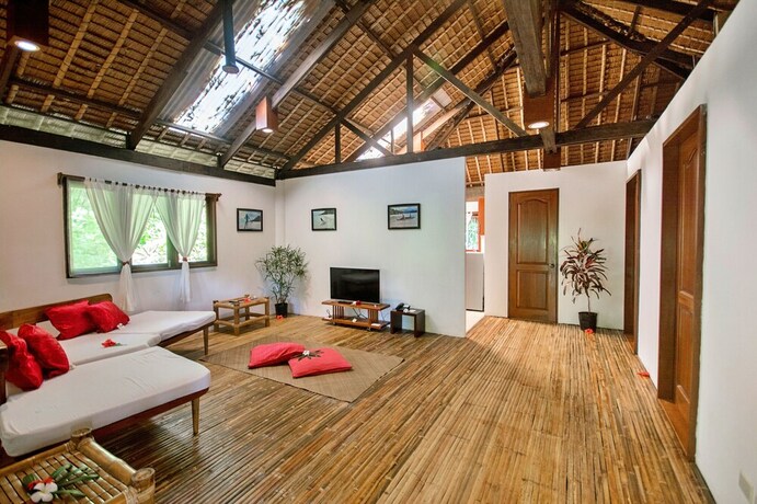 Imagen de la habitación del Hotel Mandala Spa and Resort Villas. Foto 31