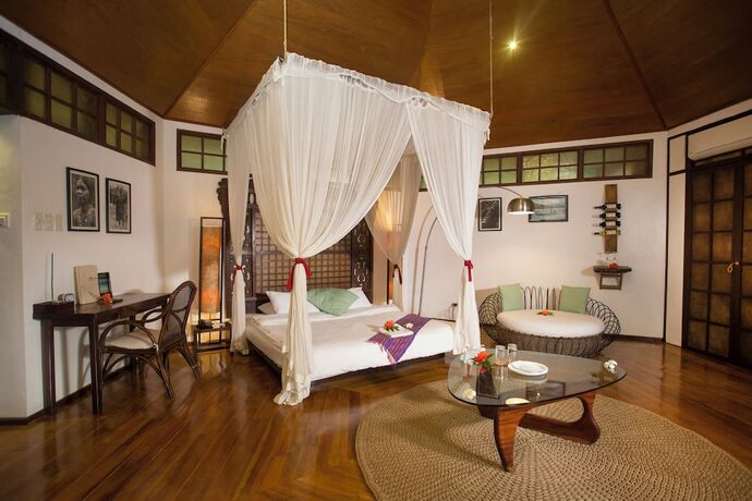 Imagen de la habitación del Hotel Mandala Spa and Resort Villas. Foto 33