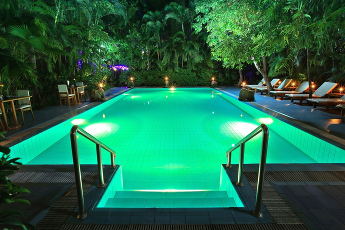 Imagen de la piscina del Hotel Mandalay City. Foto 14