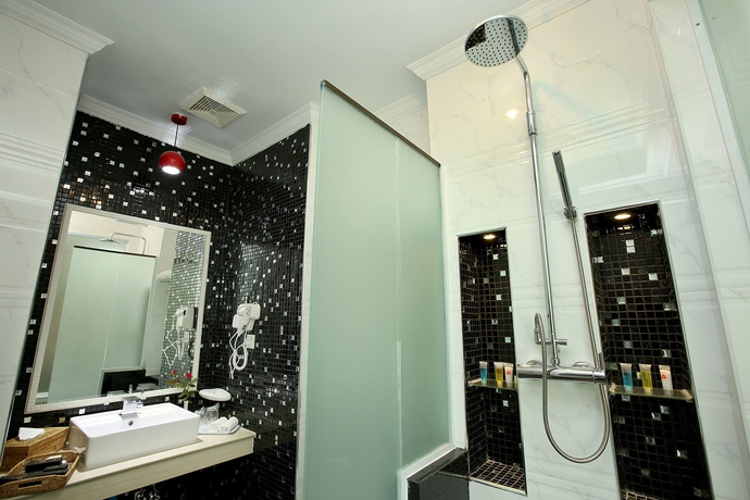 Imagen de la habitación del Hotel Mandalay City. Foto 10