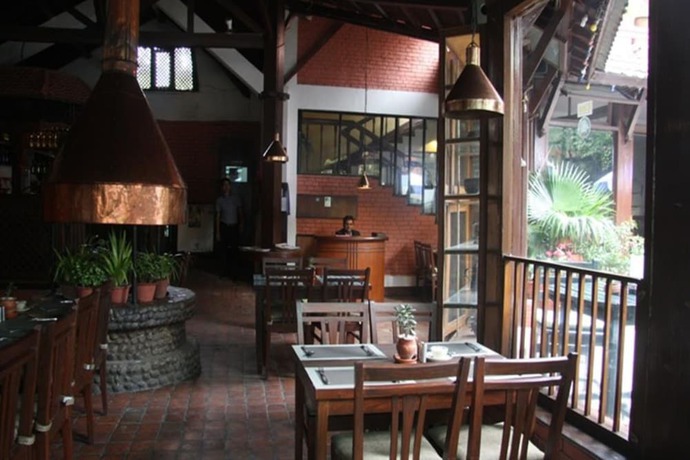 Imagen del bar/restaurante del Hotel Mandap. Foto 3