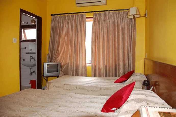 Imagen de la habitación del Hotel Mandap. Foto 10