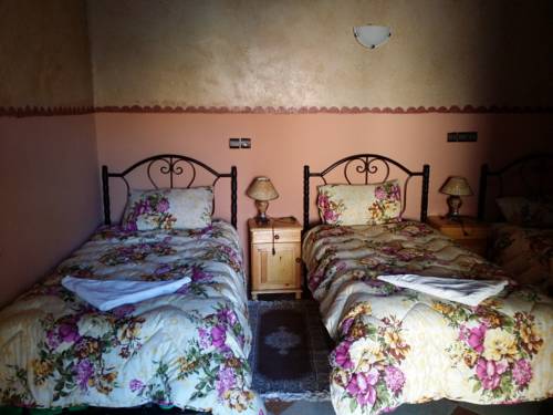 Imagen de la habitación del Hotel Mandar Saghrou Tazakht. Foto 4