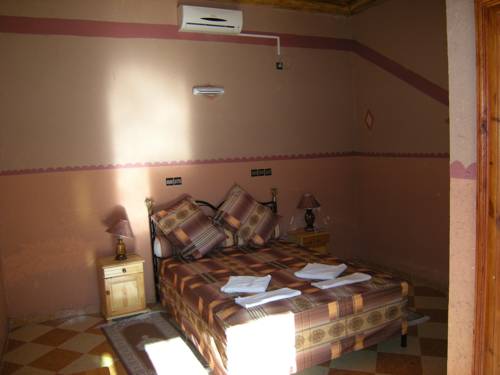 Imagen de la habitación del Hotel Mandar Saghrou Tazakht. Foto 12