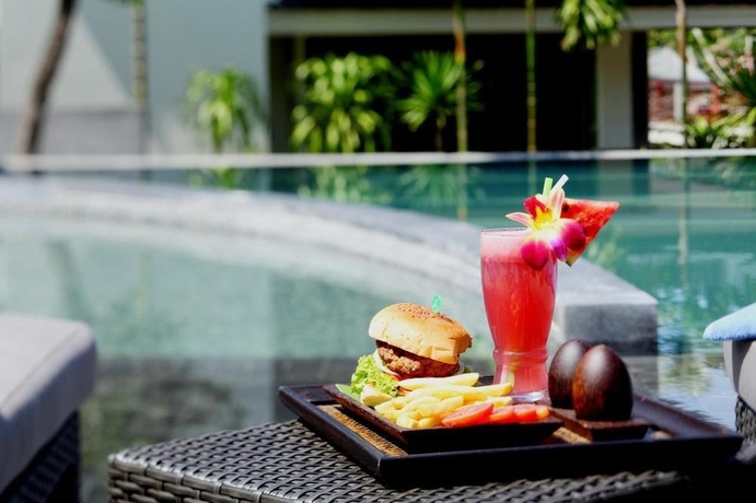 Imagen de la piscina del Hotel Mandarava Resort and Spa Karon Beach. Foto 15