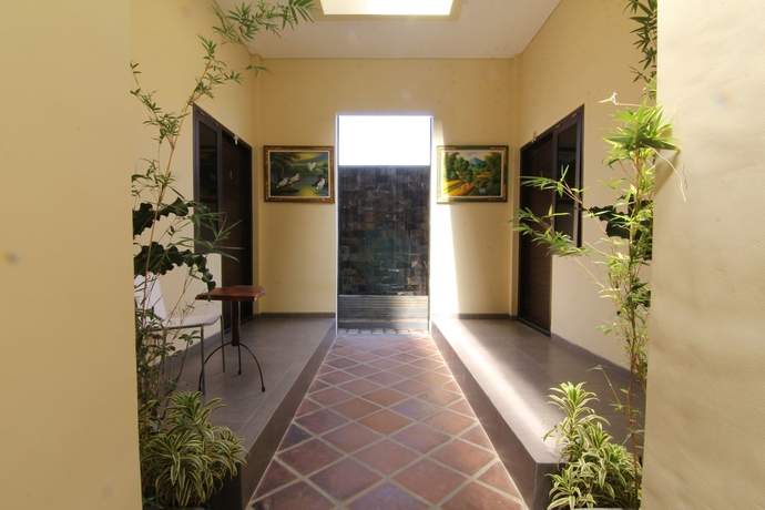 Imagen de los interiores del Hotel Mandari. Foto 12
