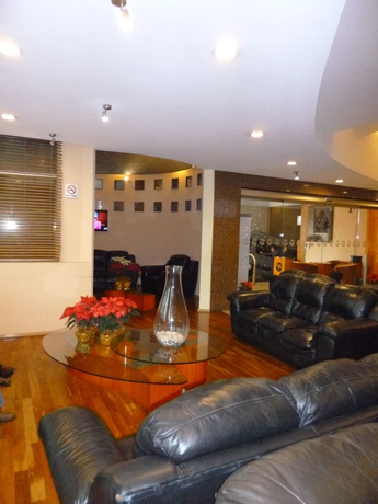 Imagen de los interiores del Hotel Mandarin Carton. Foto 13