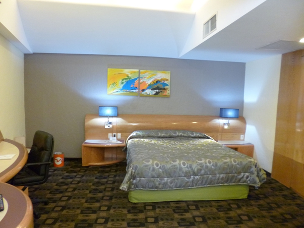 Imagen de la habitación del Hotel Mandarin Carton. Foto 6