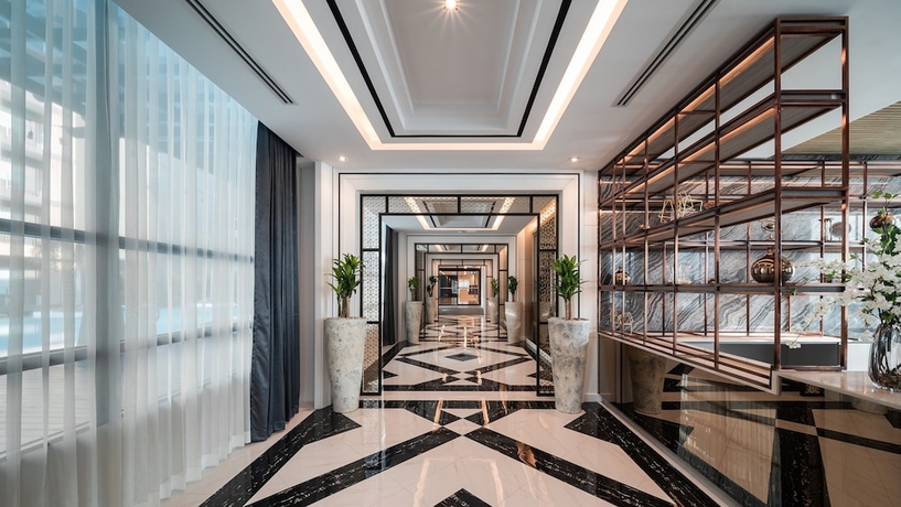 Imagen de los interiores del Hotel Mandarin Eastville, Pattaya. Foto 19