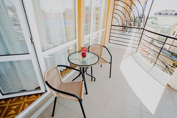 Imagen de la habitación del Hotel Mandarin. Foto 11