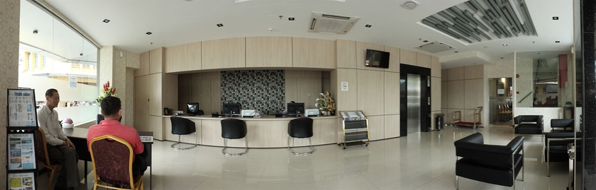 Imagen de los interiores del Hotel Mandarin, Kota Kinabalu. Foto 15