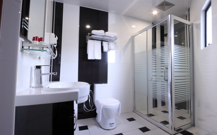 Imagen de la habitación del Hotel Mandarin, Kota Kinabalu. Foto 8