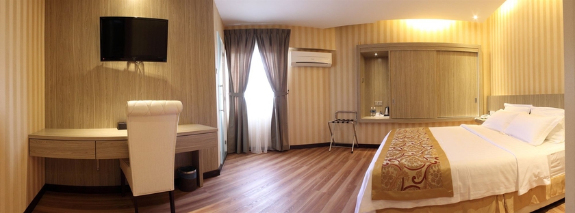Imagen de los exteriores del Hotel Mandarin, Kota Kinabalu. Foto 14