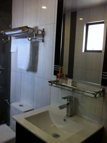 Imagen de la habitación del Hotel Mandarin, Kota Kinabalu. Foto 10