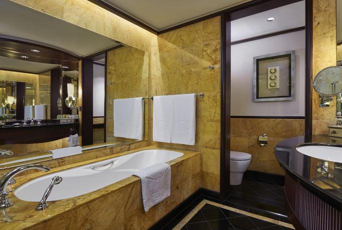 Imagen de la habitación del Hotel Mandarin Oriental Kuala Lumpur. Foto 6