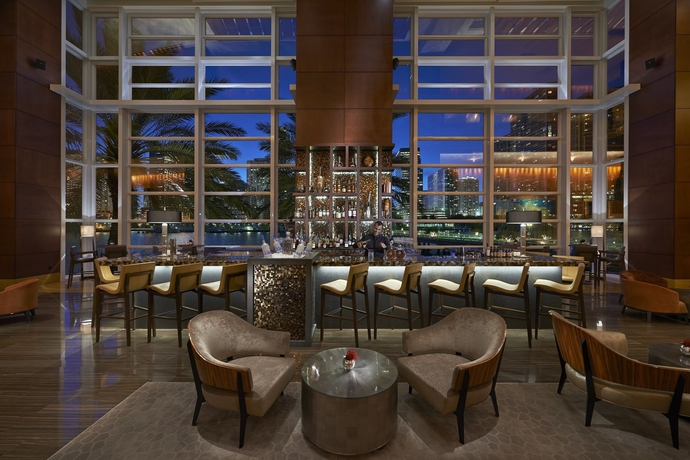 Imagen del bar/restaurante del Hotel Mandarin Oriental, Miami. Foto 4
