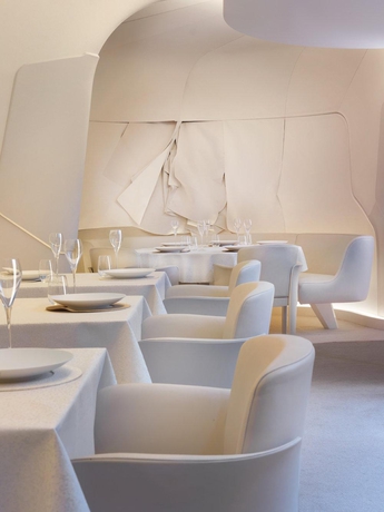 Imagen del bar/restaurante del Hotel Mandarin Oriental Paris. Foto 12