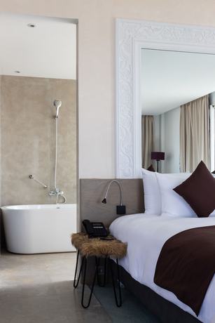 Imagen de la habitación del Hotel Mandarin Palace. Foto 8