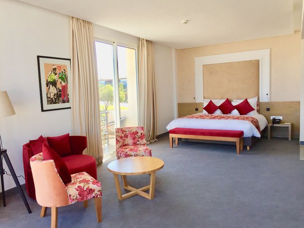 Imagen de la habitación del Hotel Mandarin Palace. Foto 10