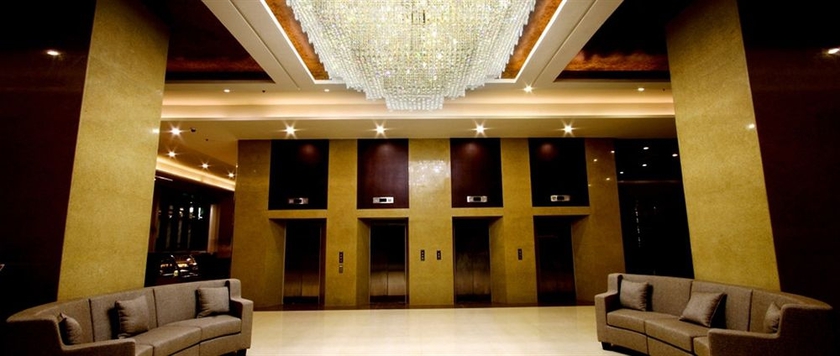 Imagen de los interiores del Hotel Mandarin Plaza. Foto 9
