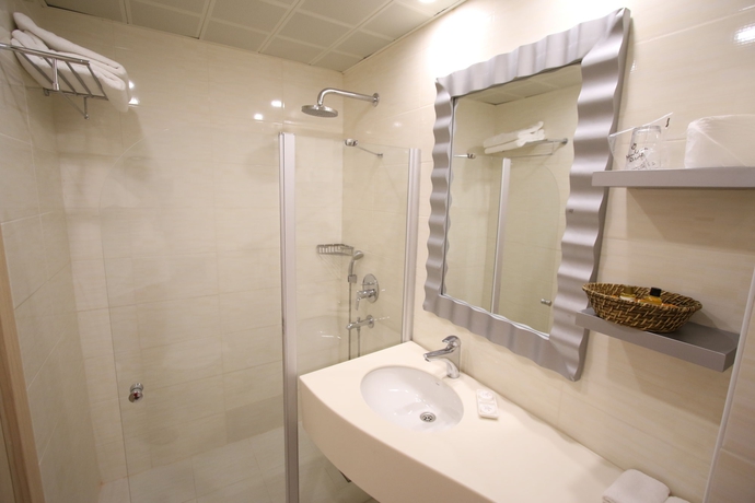 Imagen de la habitación del Hotel Mandarin Resort and Spa. Foto 8