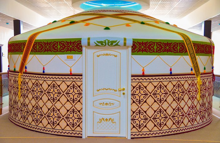 Imagen de la habitación del Hotel Mandarin and Fitness Center. Foto 14