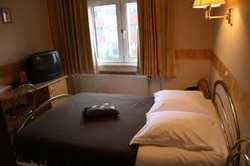 Imagen de la habitación del Hotel Mandarina. Foto 3