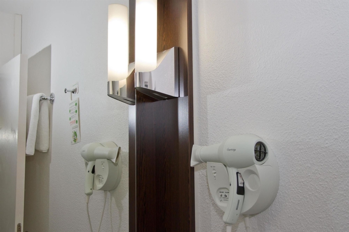 Imagen de la habitación del Hotel Mandarina Luxembourg Airport. Foto 2