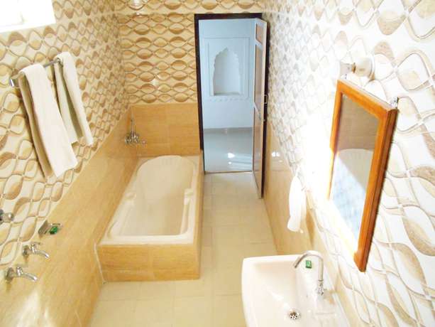 Imagen de la habitación del Hotel Mandawa Palace. Foto 8