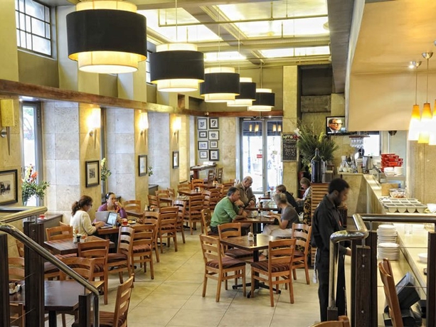 Imagen general del Hotel Mandela Rhodes Place. Foto 9