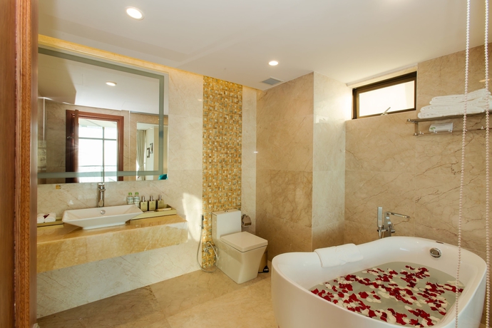 Imagen de la habitación del Hotel Mandila Beach Danang. Foto 11