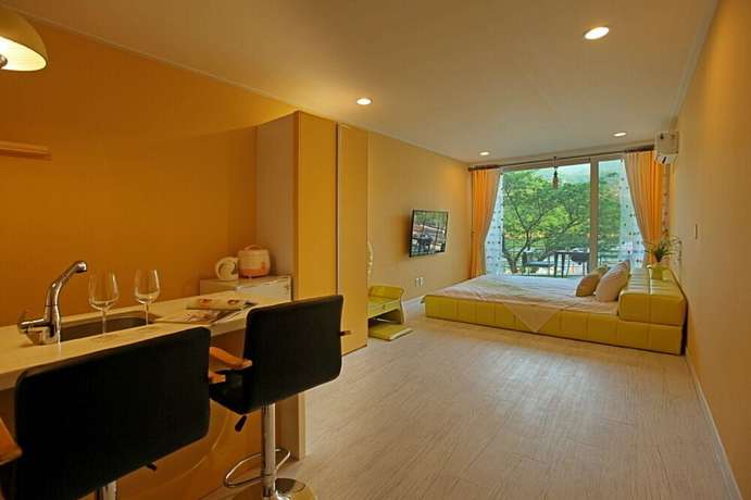 Imagen de la habitación del Hotel Mandm Pension. Foto 9