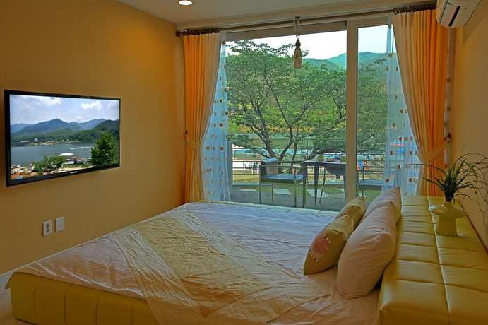 Imagen de la habitación del Hotel Mandm Pension. Foto 18