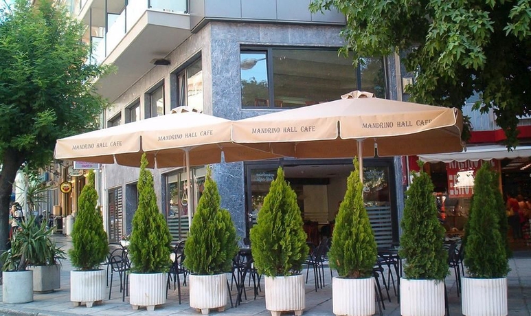 Imagen de los exteriores del Hotel Mandrino. Foto 13