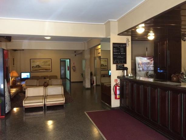 Imagen de los interiores del Hotel Manduvira Plaza. Foto 10
