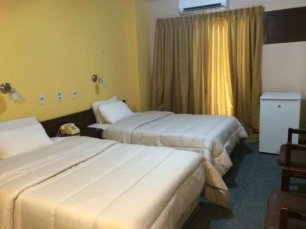 Imagen de la habitación del Hotel Manduvira Plaza. Foto 5