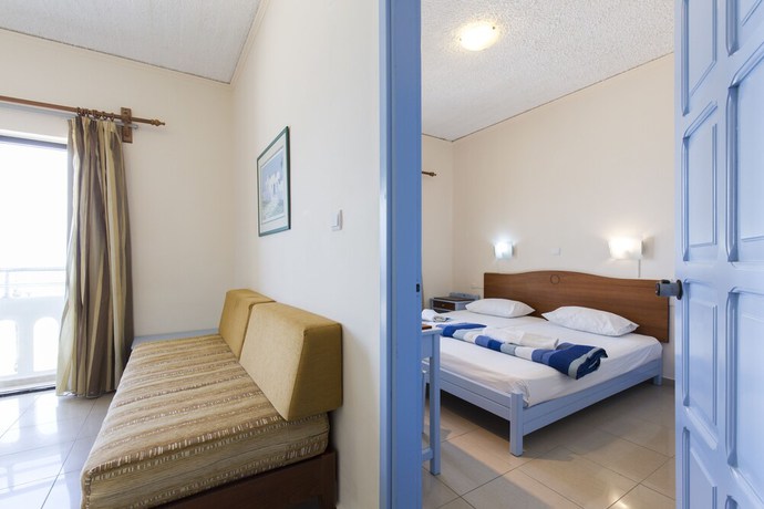 Imagen de la habitación del Hotel Mandy Suites. Foto 3