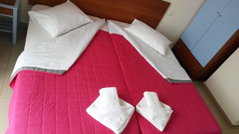 Imagen de la habitación del Hotel Mandy Suites. Foto 7