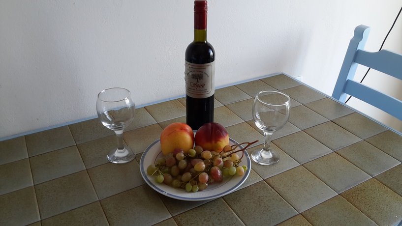 Imagen de la habitación del Hotel Mandy Suites. Foto 11