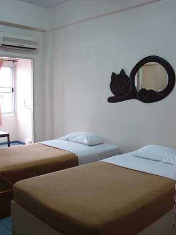 Imagen de la habitación del Hotel Manee At Cool Mueang. Foto 15